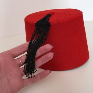 Vtg Red Fez Hat With Tassel Aladdin 